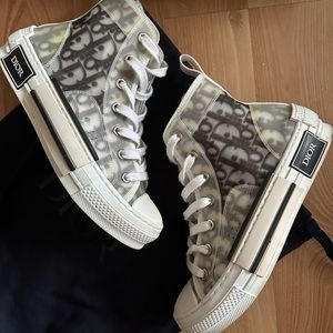 Dior B23 high top sneakers. Comes with box and dust bag.